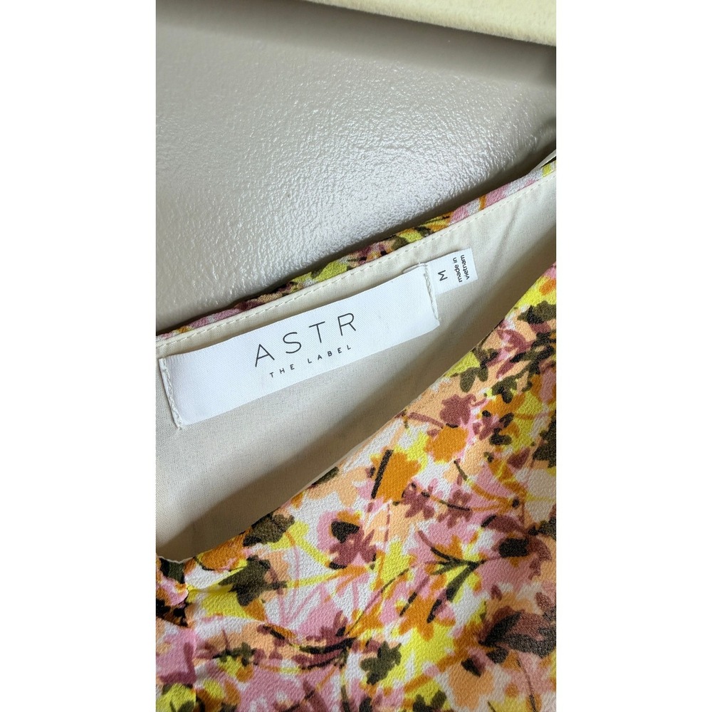 ASTR The Label Floral Ruched Mini Dress Yellow Pink Ruffle Sleeve Size M - Picture 3 of 7